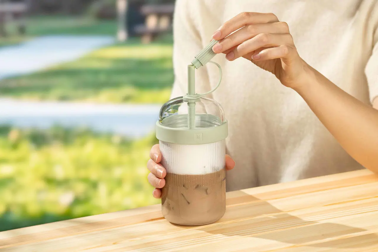 TRAVEL TUMBLER AQUAMARINE Product Scenic