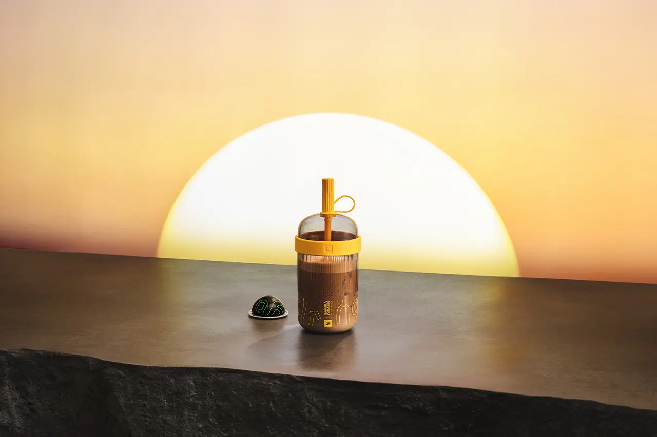 TRAVEL TUMBLER SAMRA Product Content