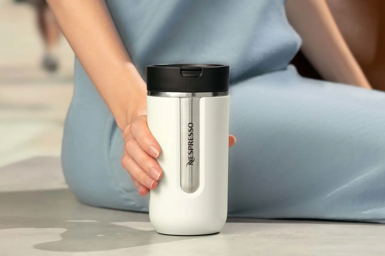 TRAVEL MUG M VANILLA ICE Product Scenic